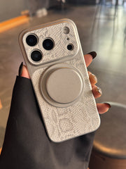 Snake-skin pattern large window magnetic phone case