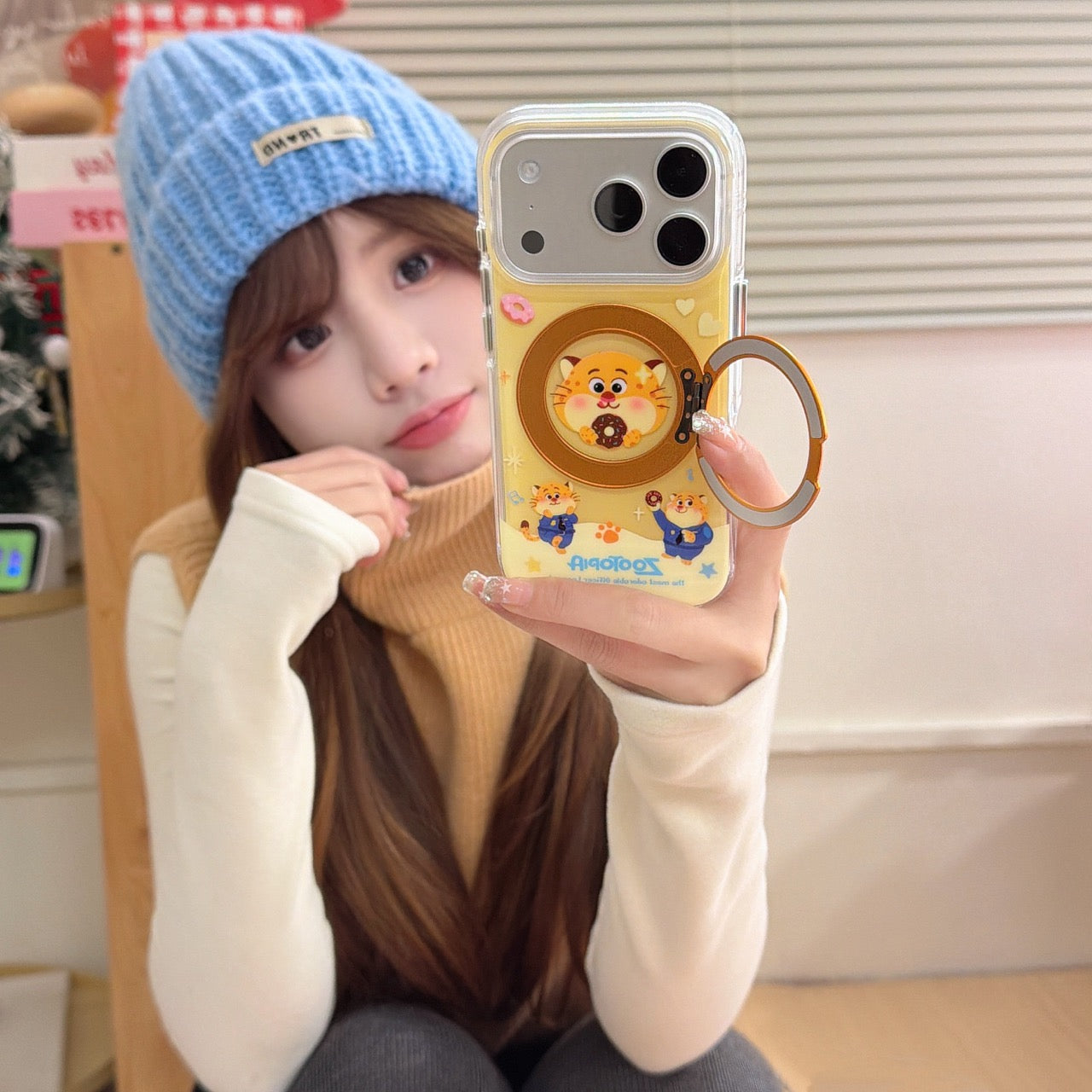 Leopard Officer/Gary Stand Round Edge Airbag Phone Case