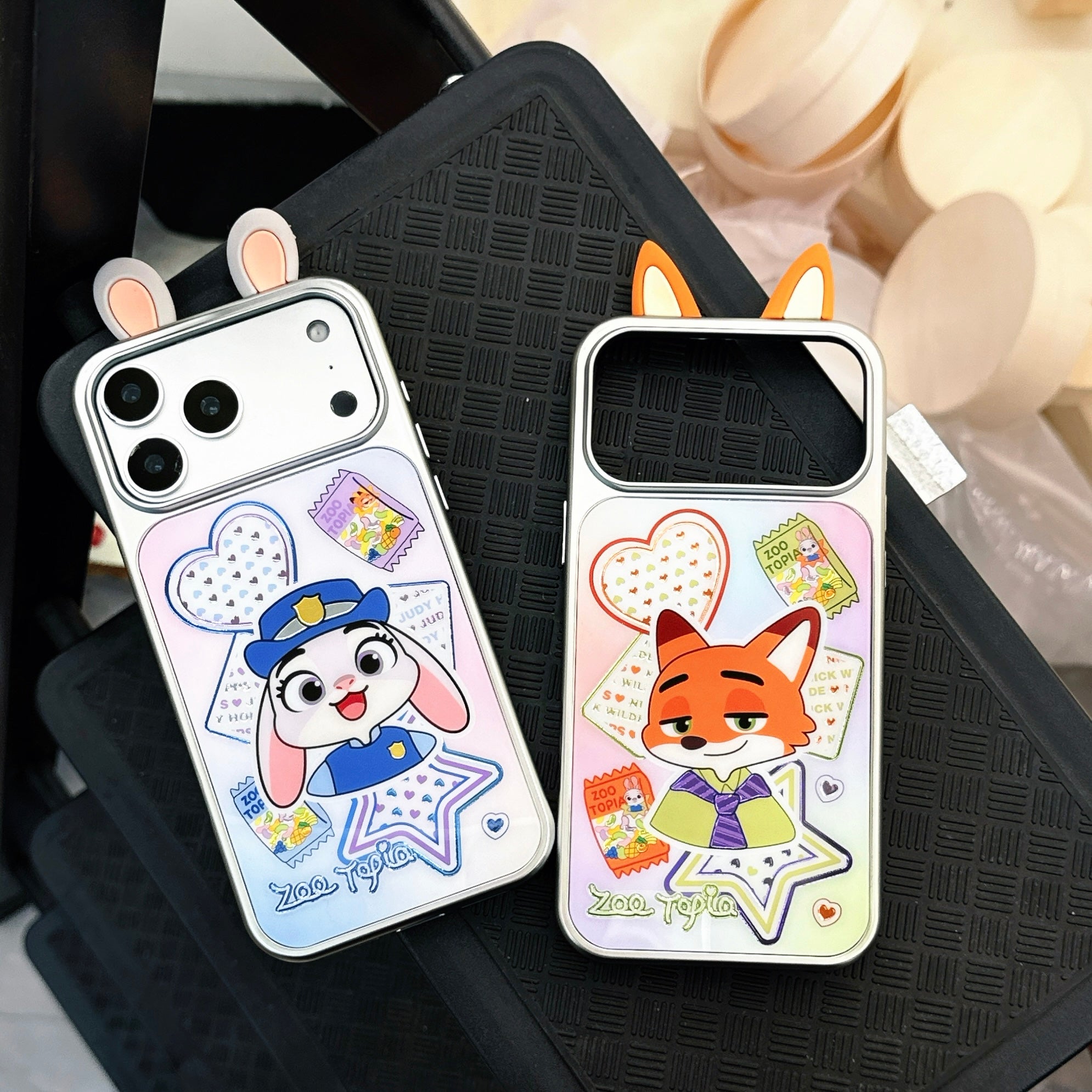 Silver-framed gold-plated Judynick phone case