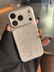 Snake-skin pattern large window magnetic phone case