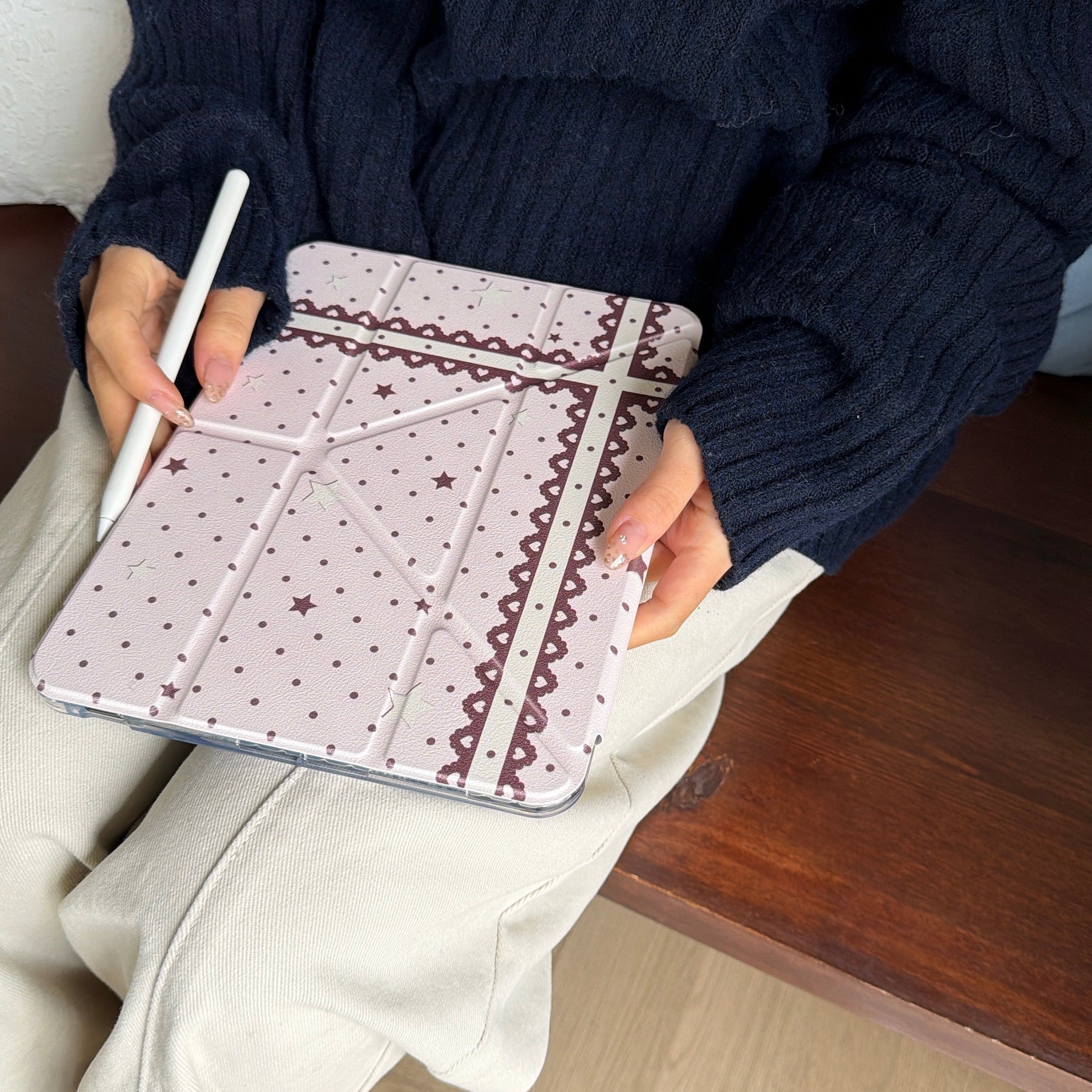 Foundation Heart-Edge Polka Dot Star iPad Protective Case