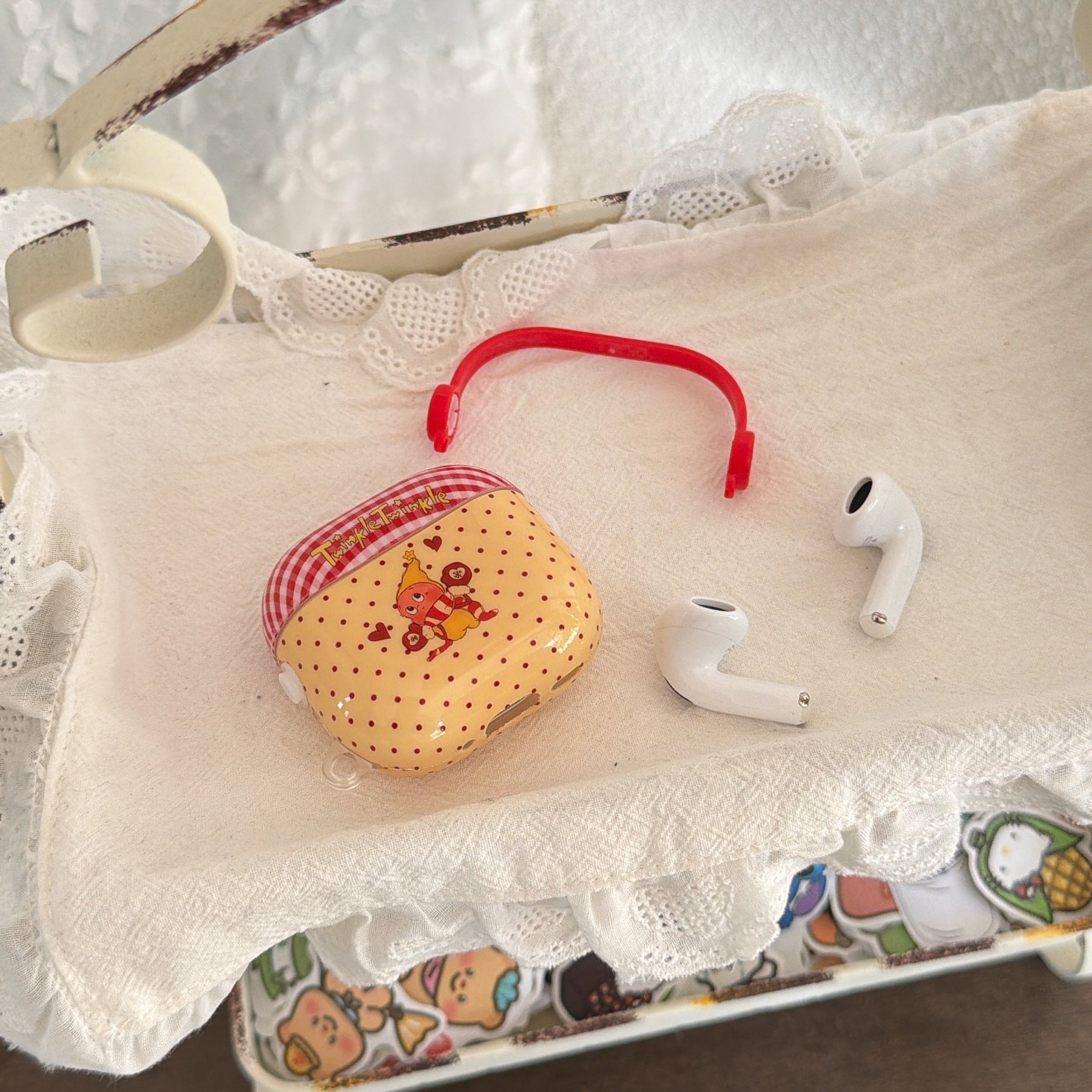 Polka Twinkle Twinkle Apple AirPods case