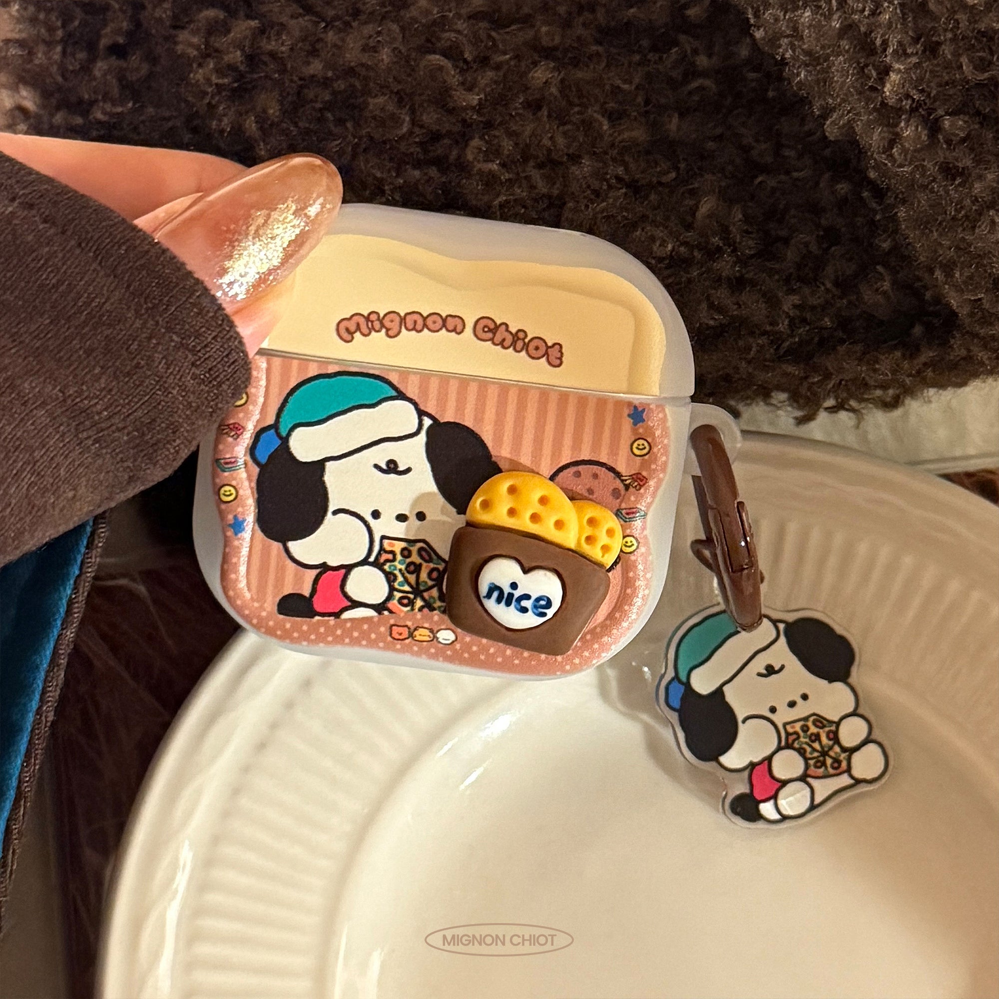 [Wave-shaped AirPods Earphone Cover] Translucent White 3D Biscuit Bag Dog + Brown Pizza Dog Hanging Ring