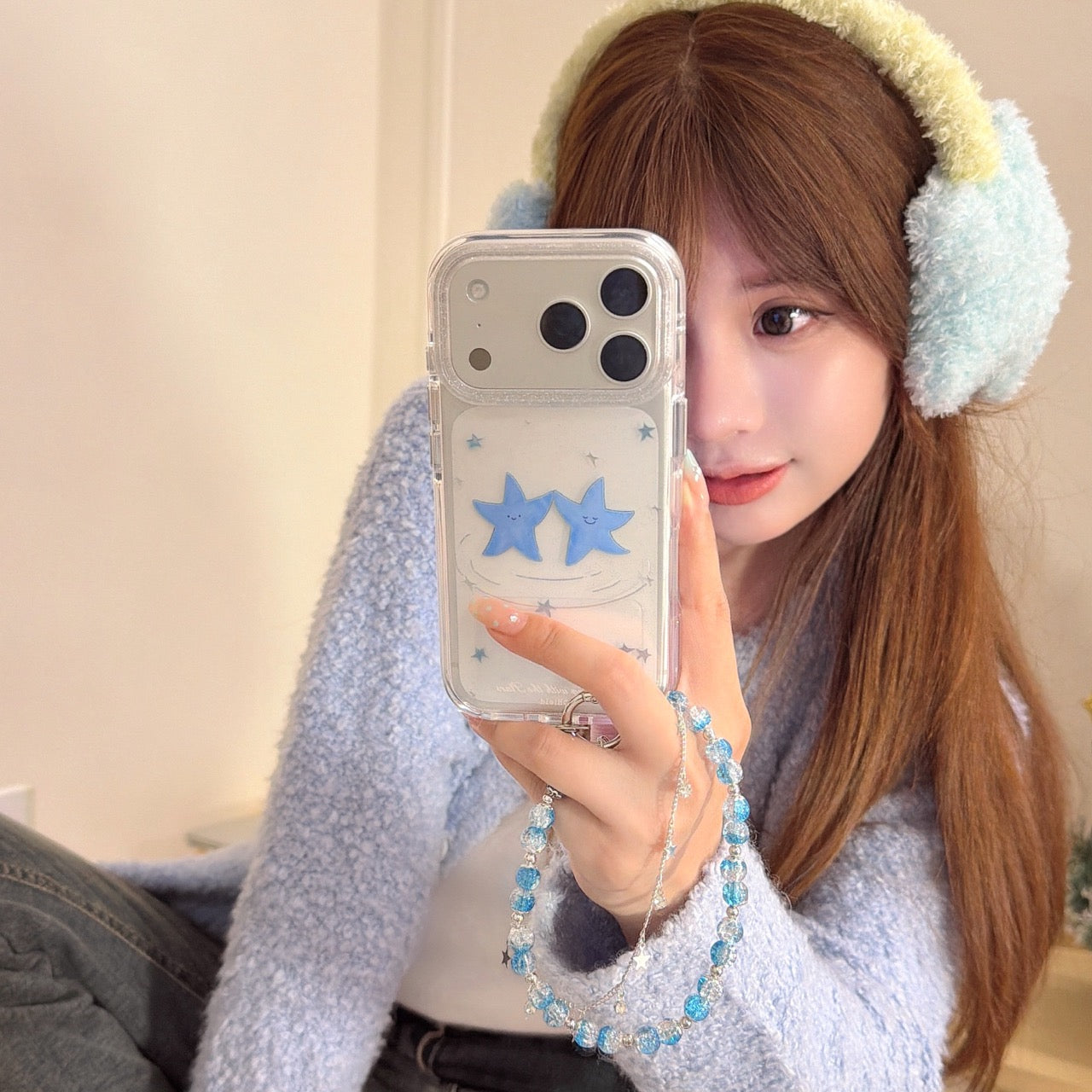 Two dancing blue star rounded phone cases