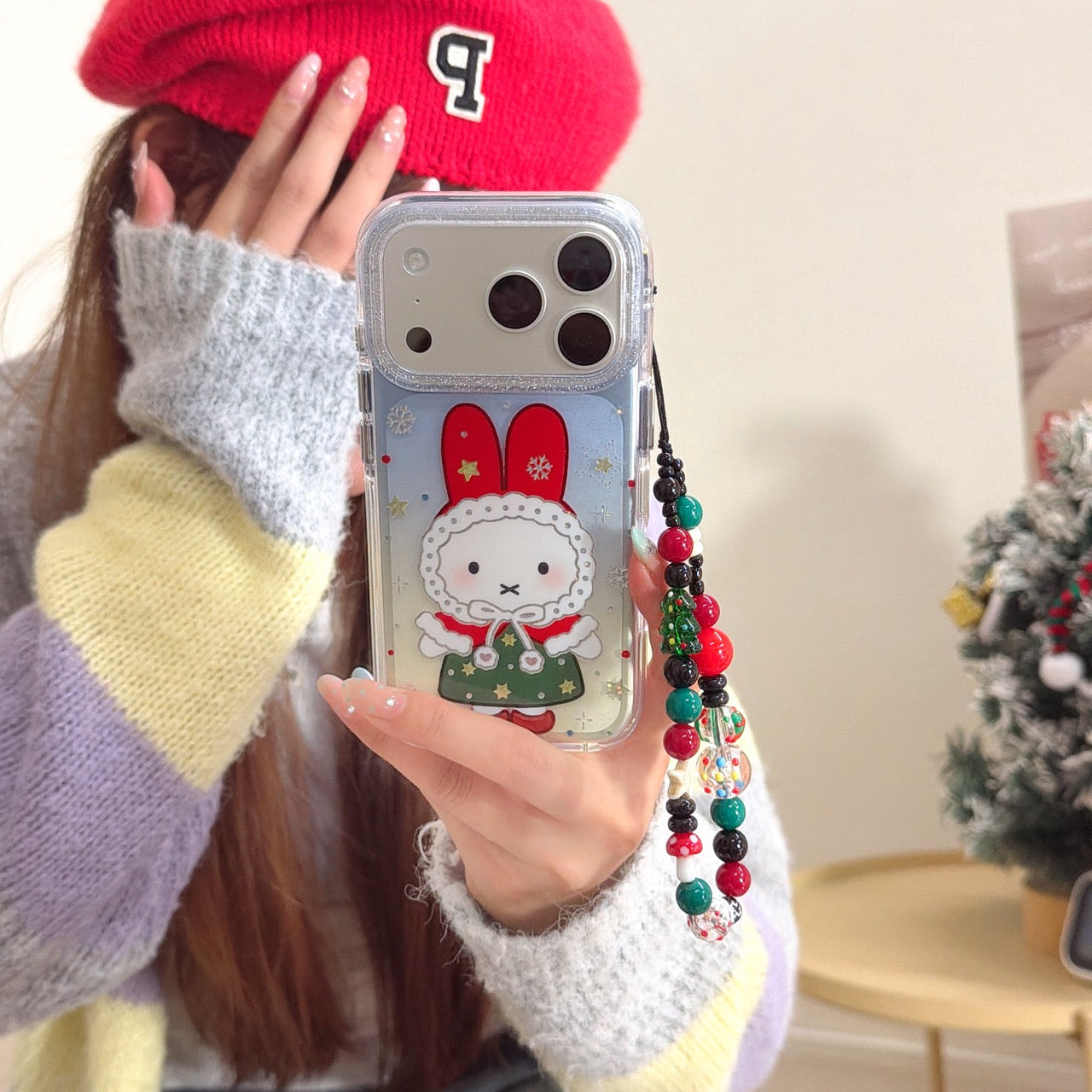 Red hat Miffy Christmas phone case with gilded rounded edges and airbag design