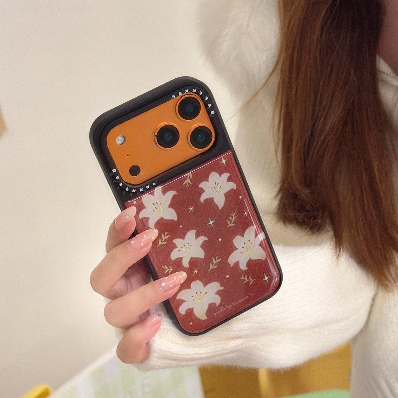 Woody Lily Pearl Gold-plated Black Edge Phone Case