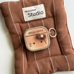 Retro brown Kitty magnetic earphone case