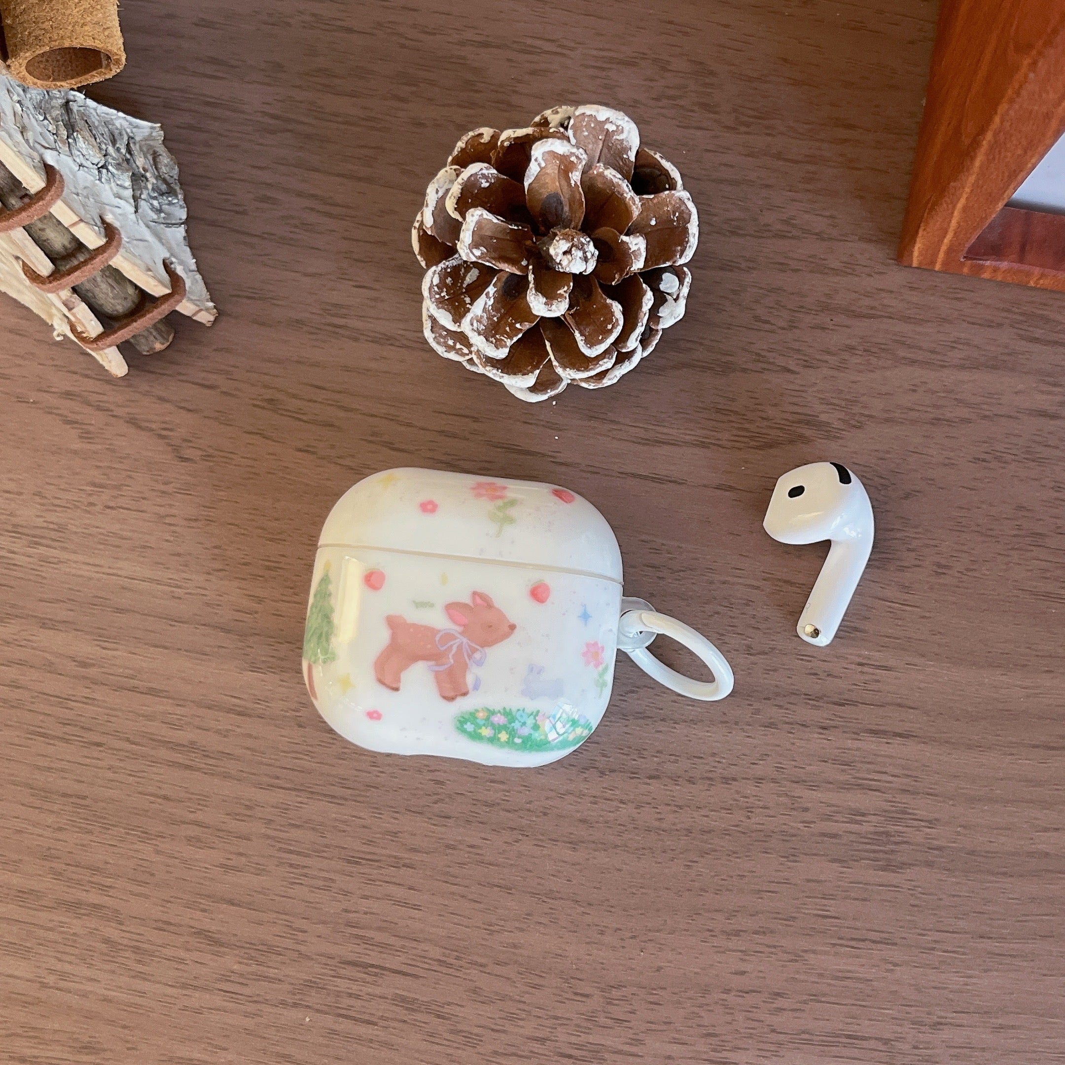 Cartoon graffiti flower deer earphone cover