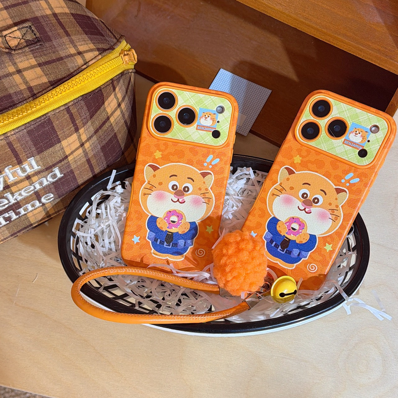 Police officer Leopard eating a donut phone case