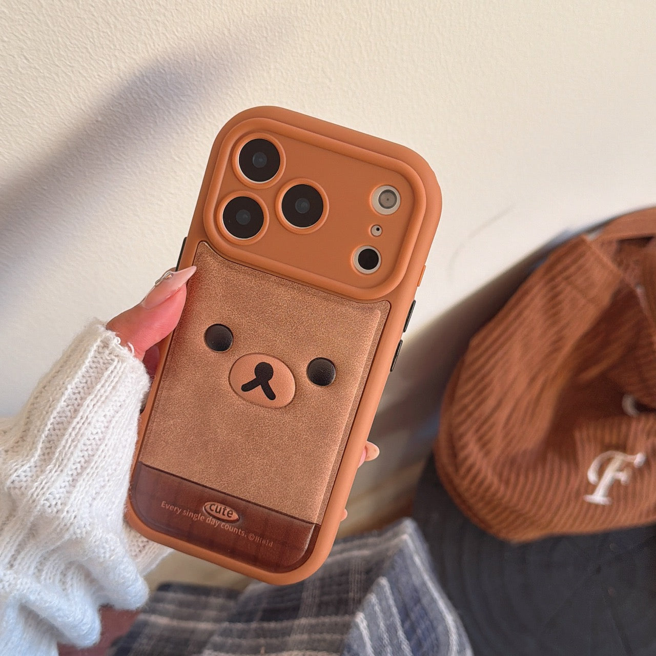 Brown plaid Rilakkuma emoji/Brown leopard print Kitty emoji rounded 3D phone case