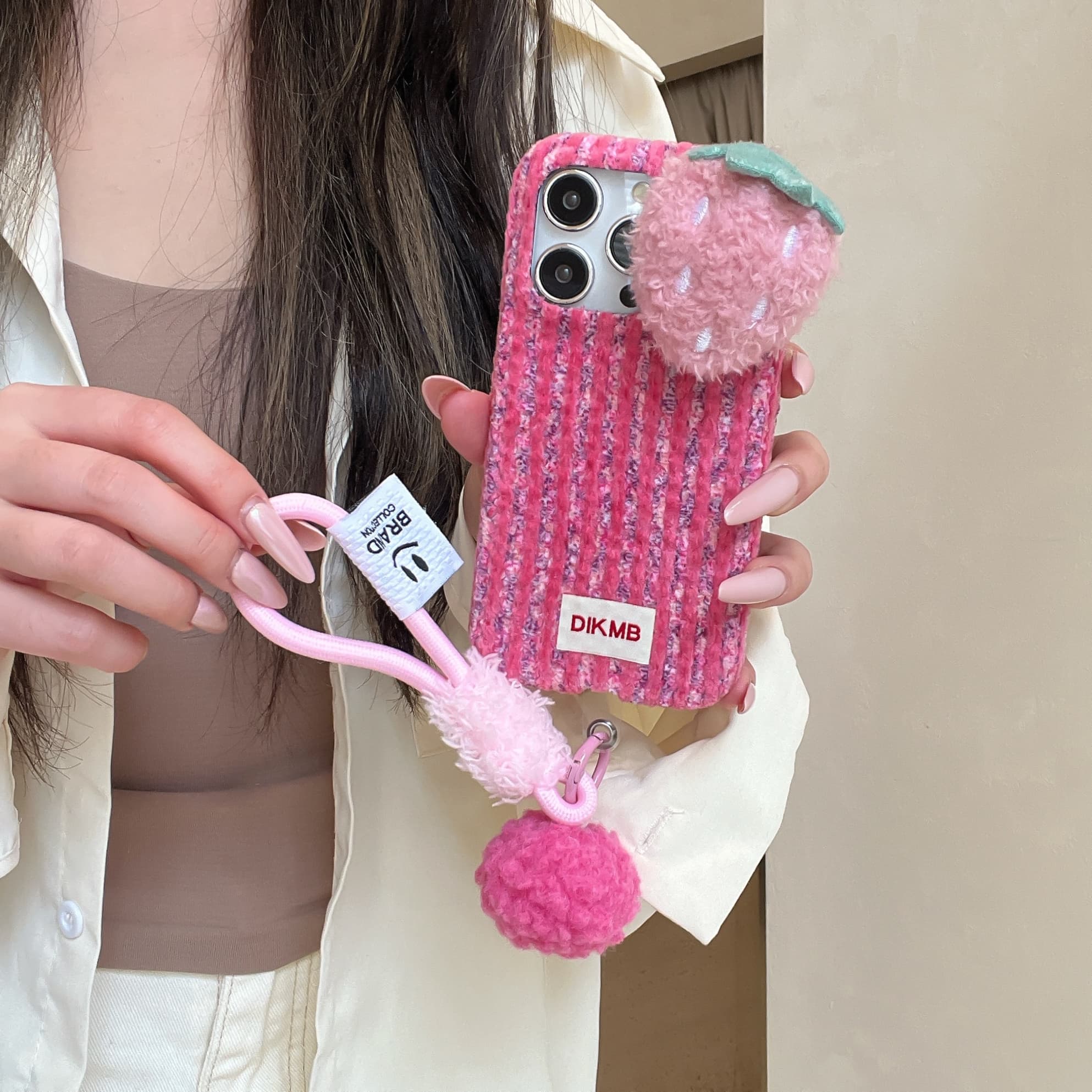 Color-blocked corduroy strawberry phone case