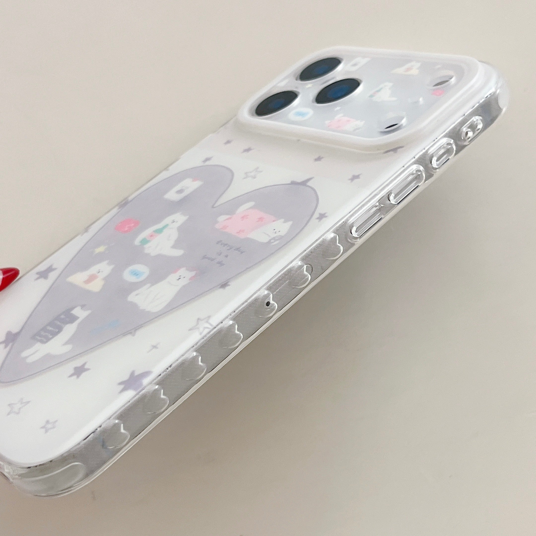 Minimalist Cream Cat Lover Case: Heart Patterned Protective Shell for iPhone 13-17 Series