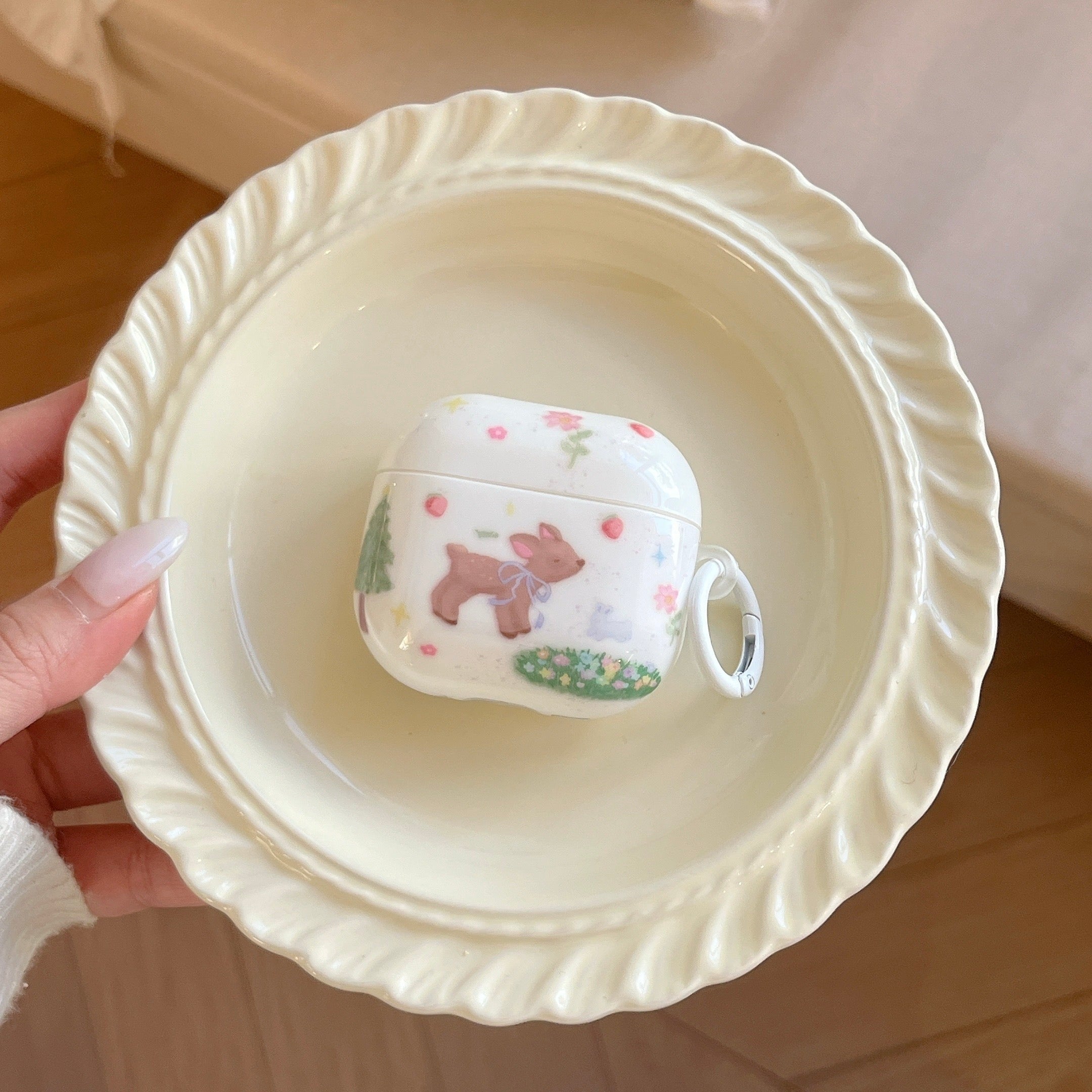 Cartoon graffiti flower deer earphone cover