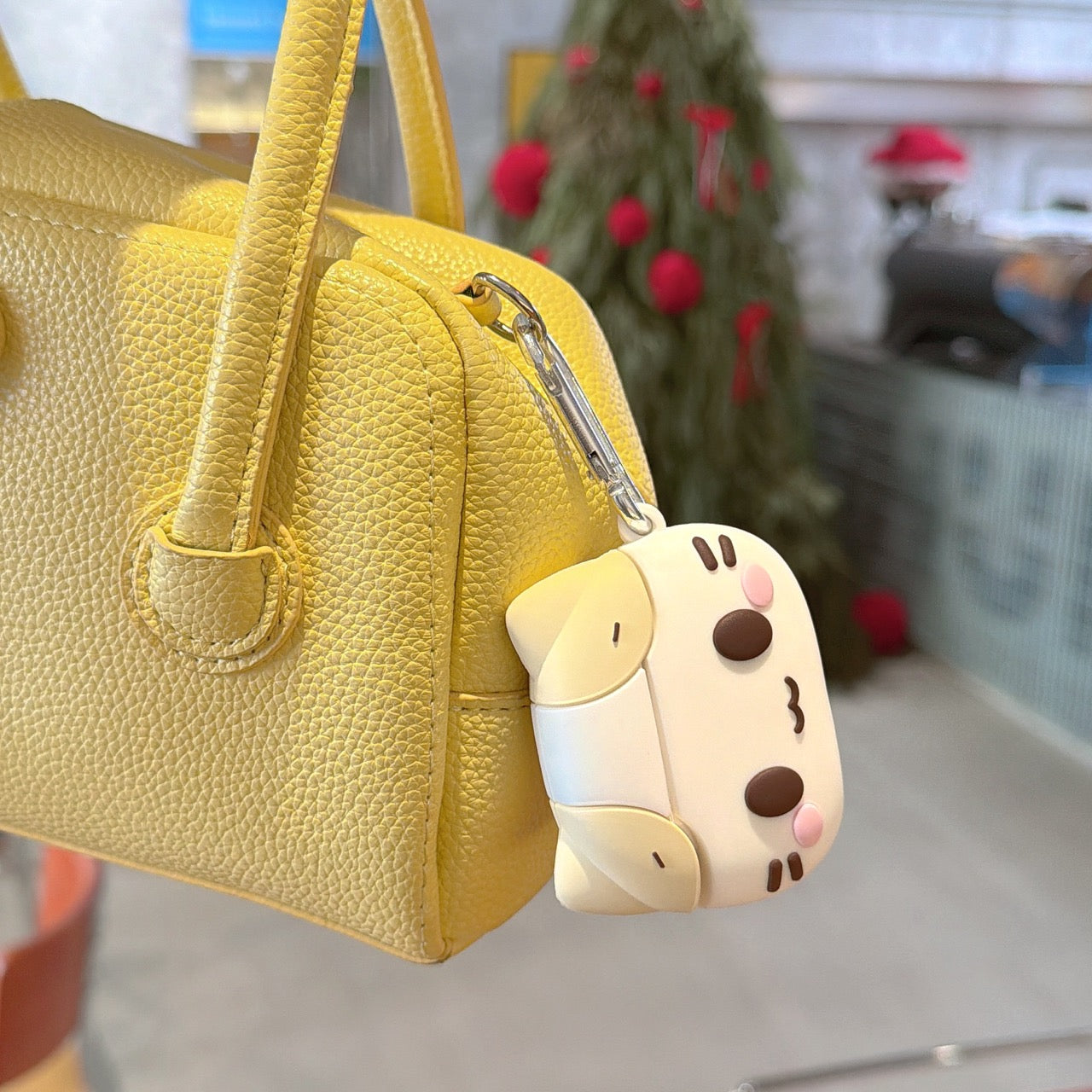 Marshmallow Cat AirPods Silicone Earphone Case