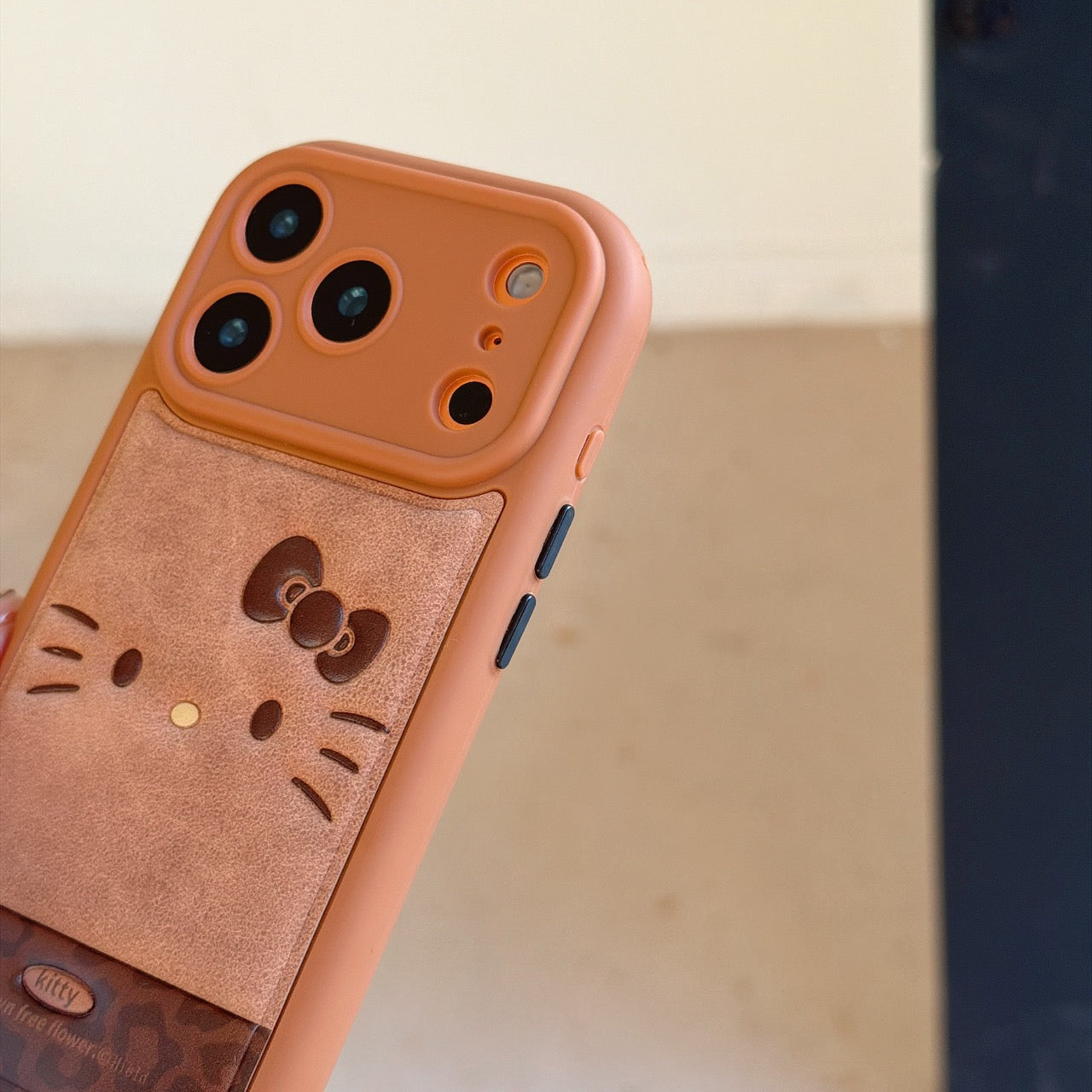 Brown plaid Rilakkuma emoji/Brown leopard print Kitty emoji rounded 3D phone case