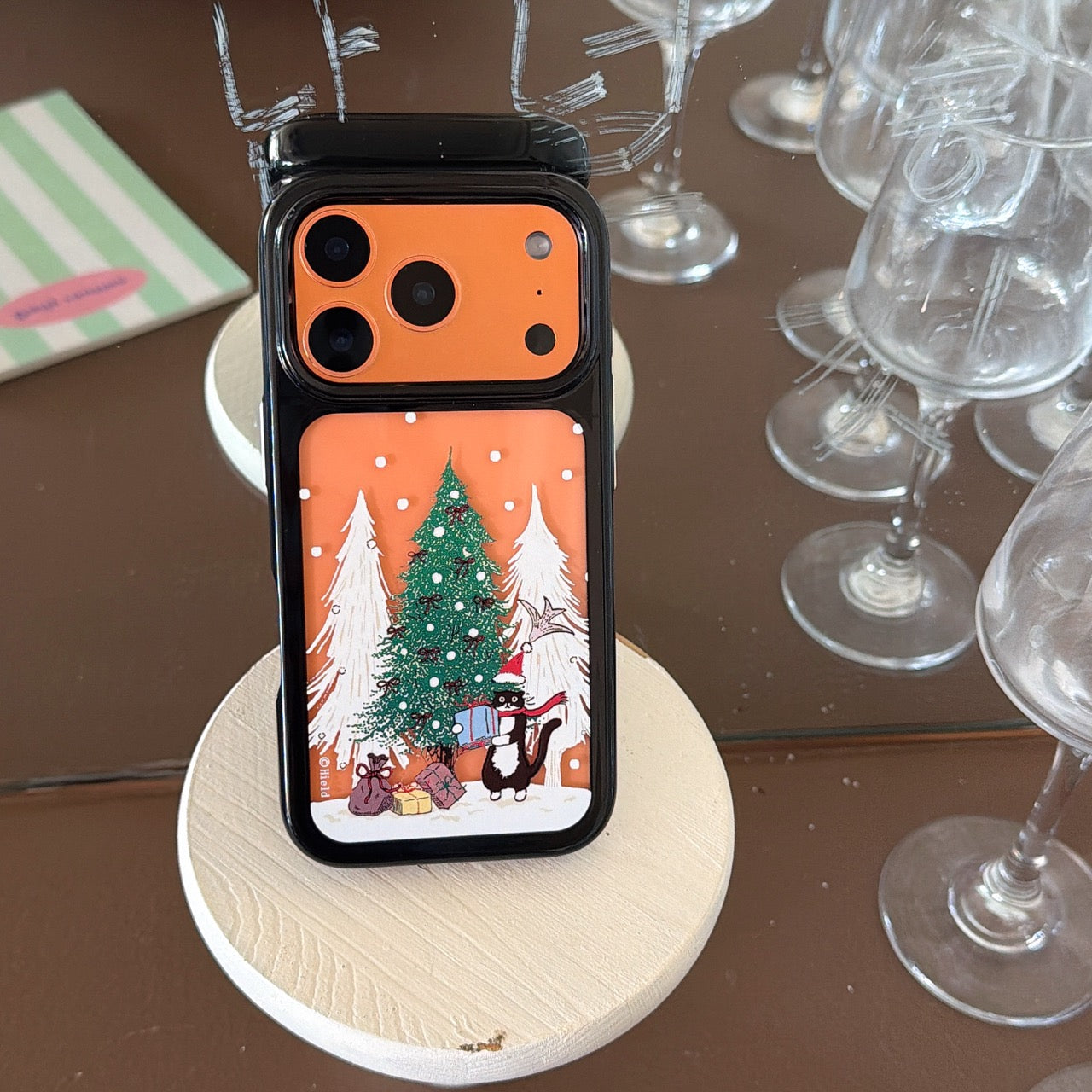 Christmas Black Kitten Round Edge Phone Case