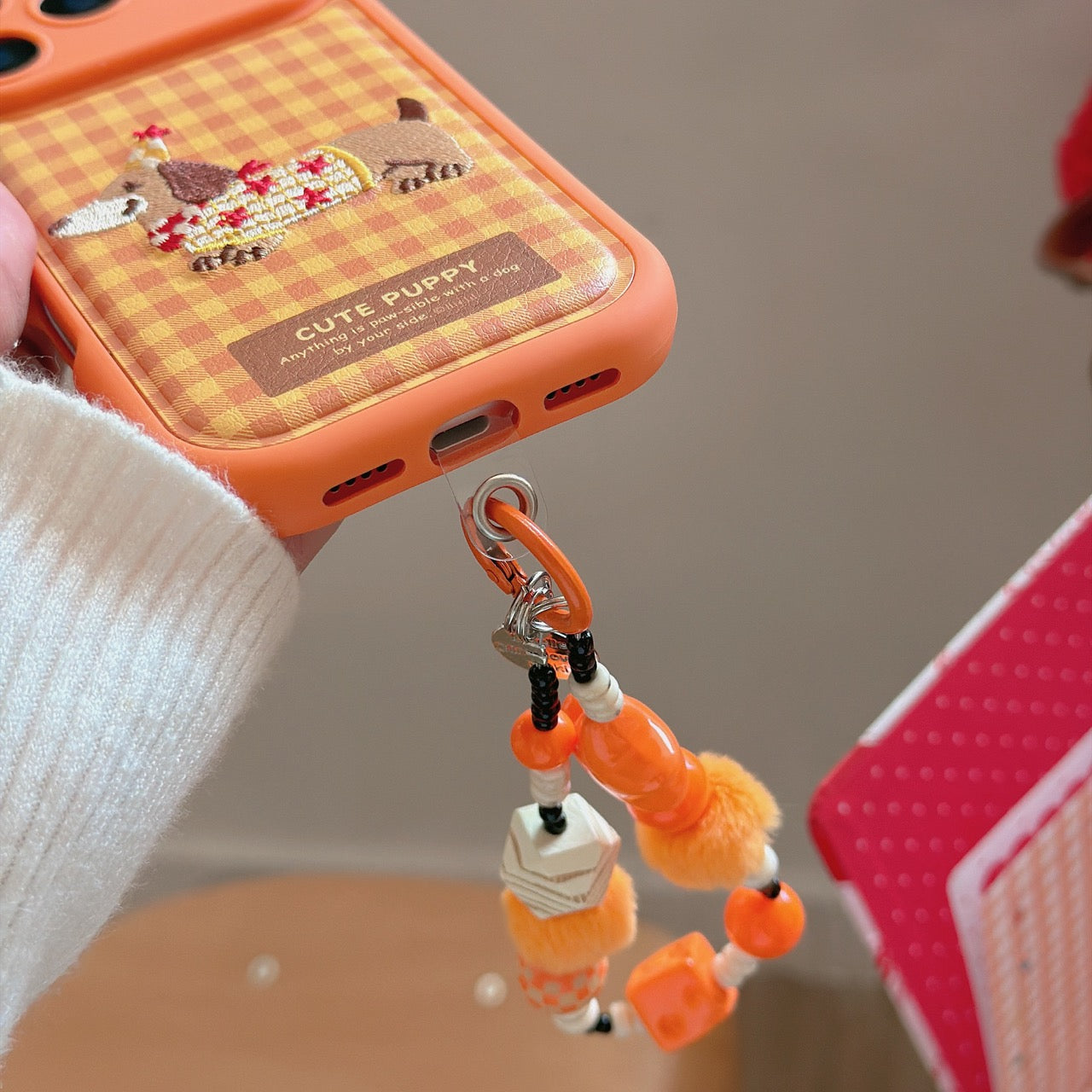 Plaid star hat dachshund embroidered 3D phone case