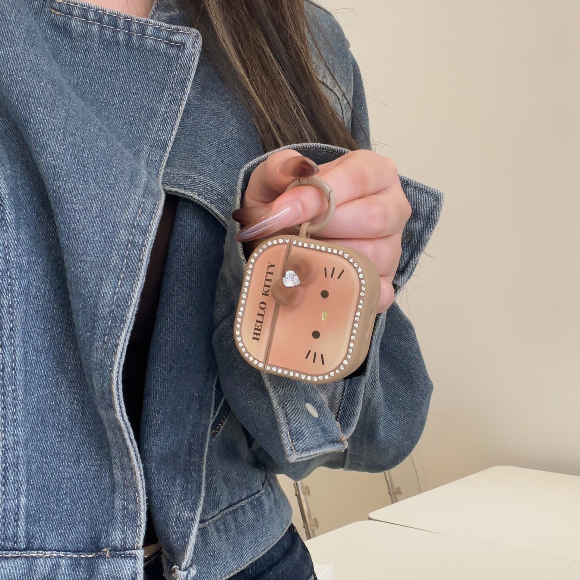 Retro brown Kitty magnetic earphone case