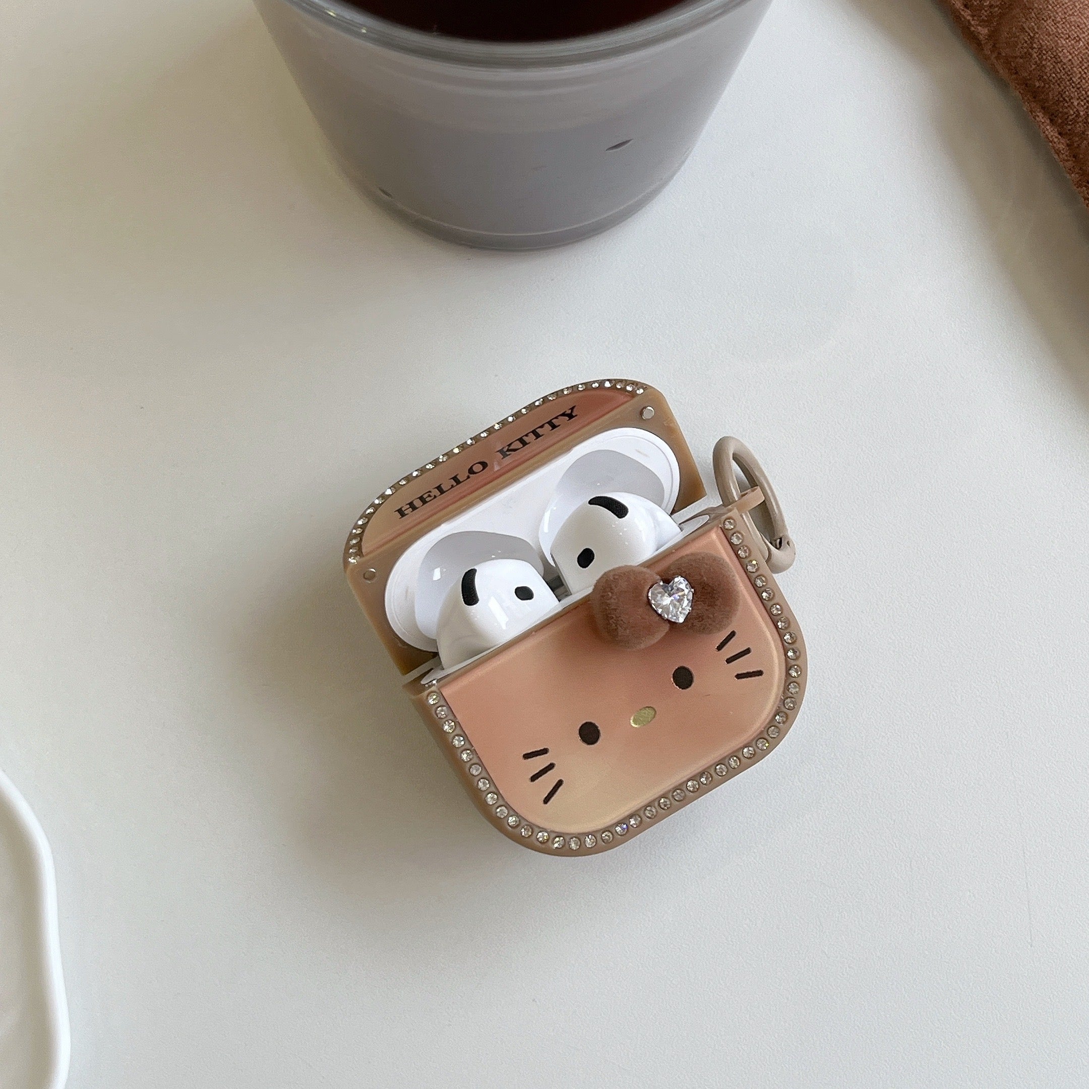 Retro brown Kitty magnetic earphone case