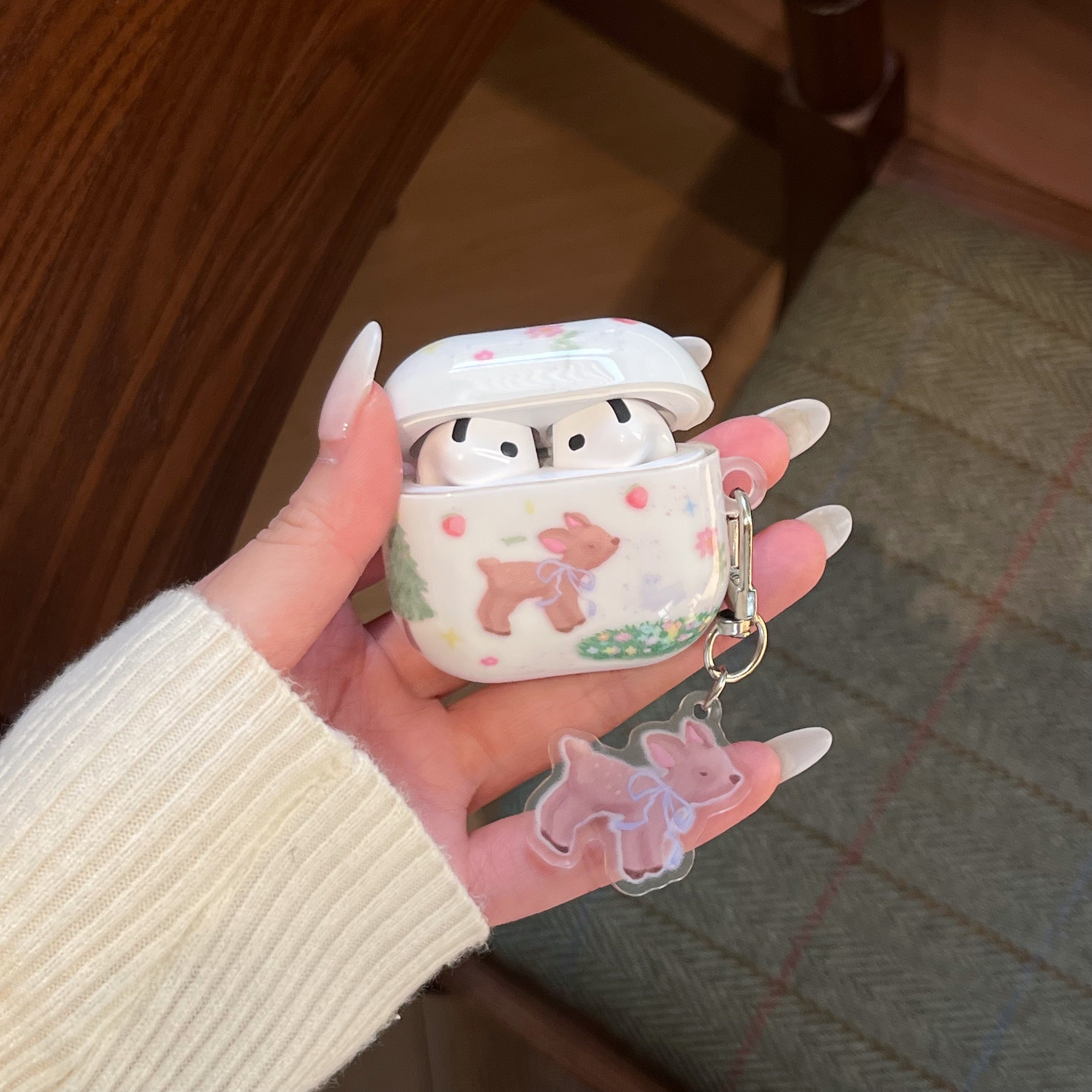 Cartoon graffiti flower deer earphone cover