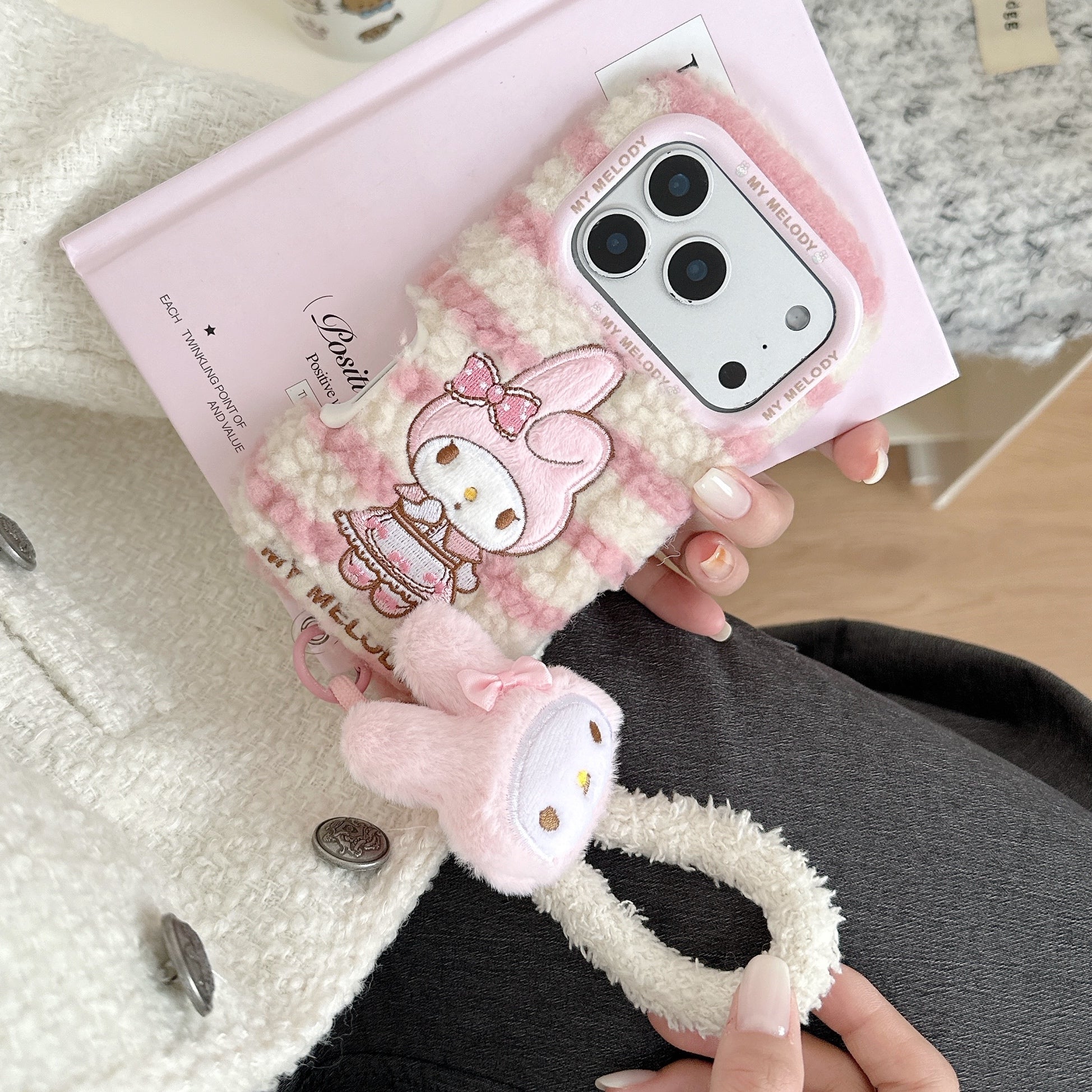Winter plush kitty phone case