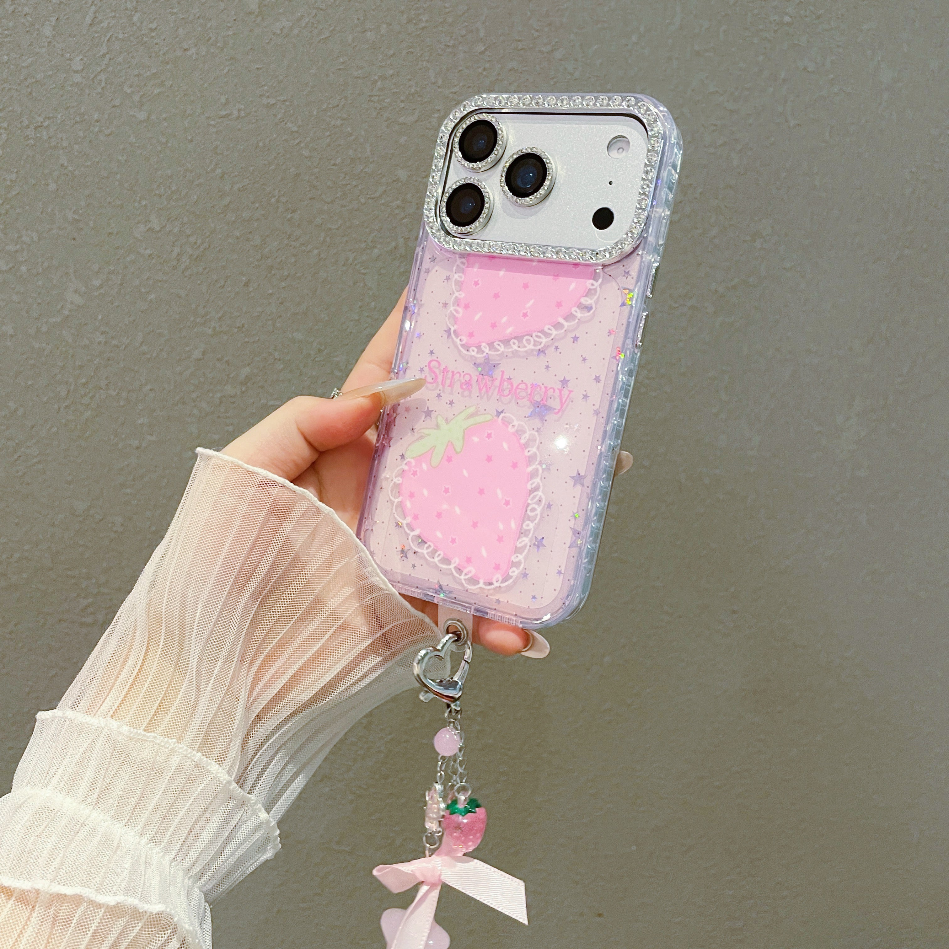 Blue light epoxy diamond colored strawberry phone case