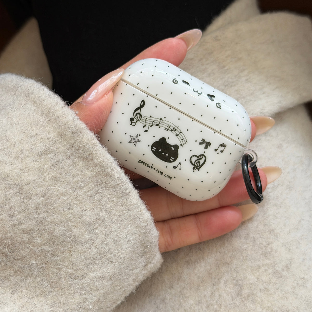 Polka Dot Music Note Kitten AirPods Case - For All AirPods Models