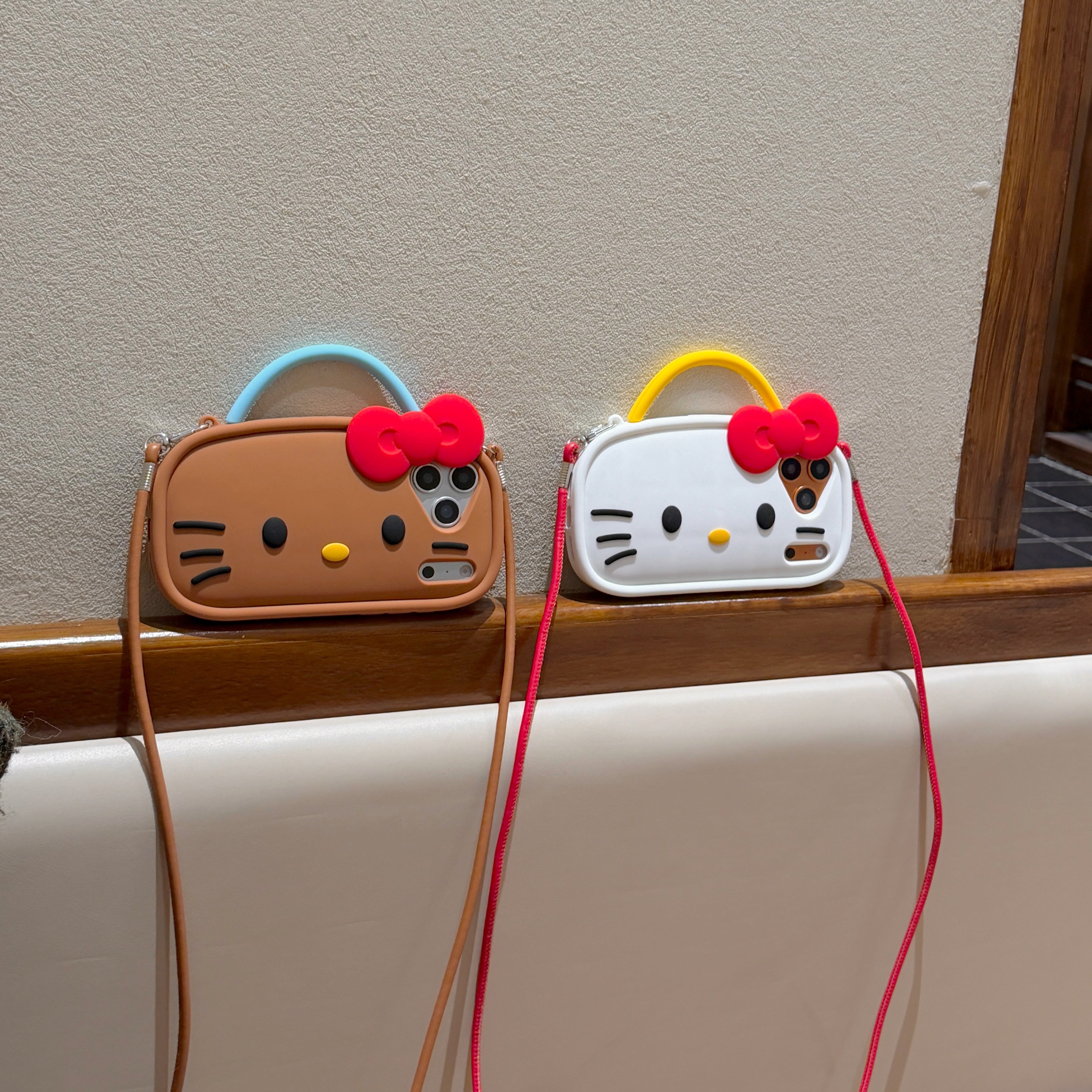 Kitty double-strap cross-body silicone phone case for Apple phones