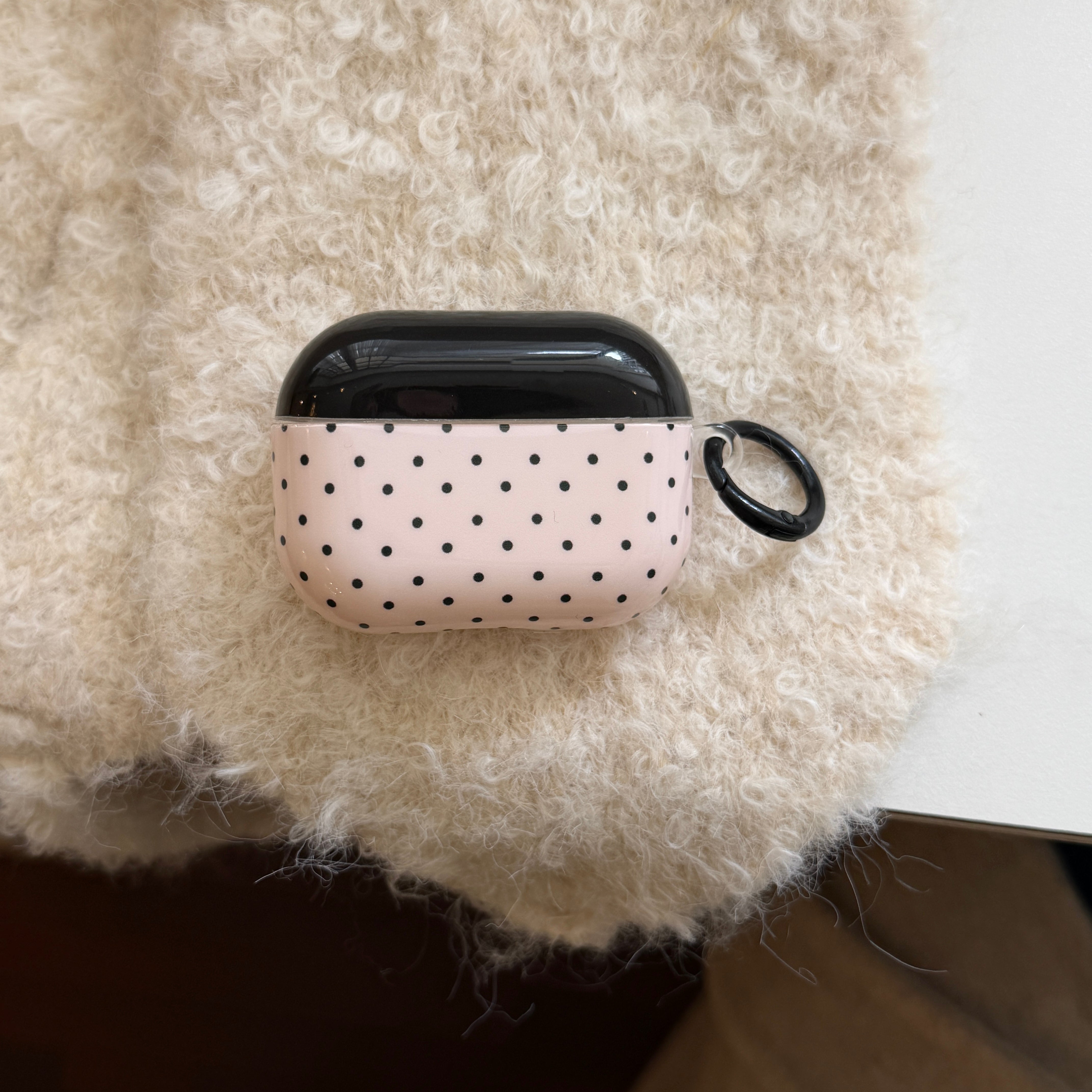 Minimalist Polka Dot AirPods Case - For All AirPods Models