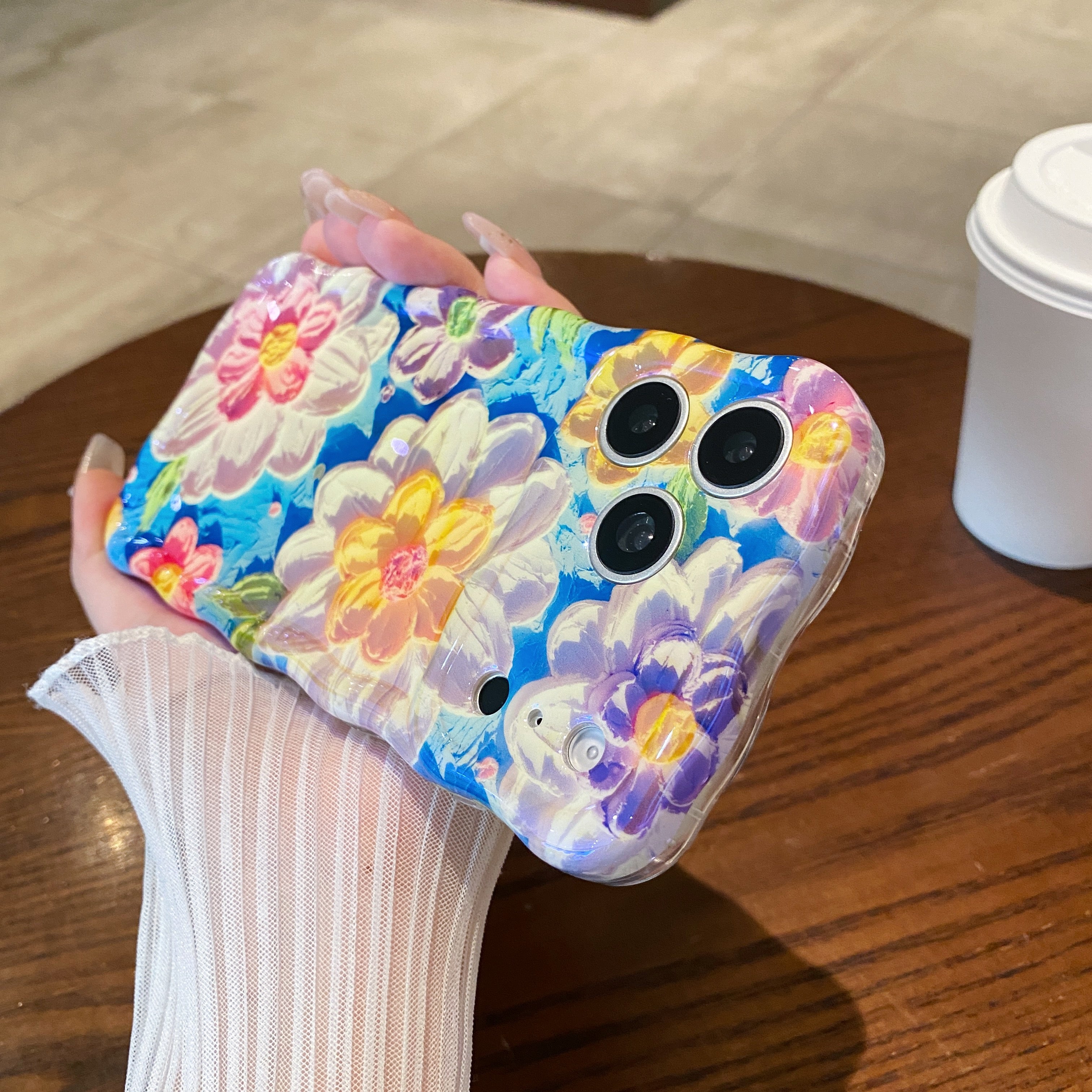 Oil painting blue light flower phone case