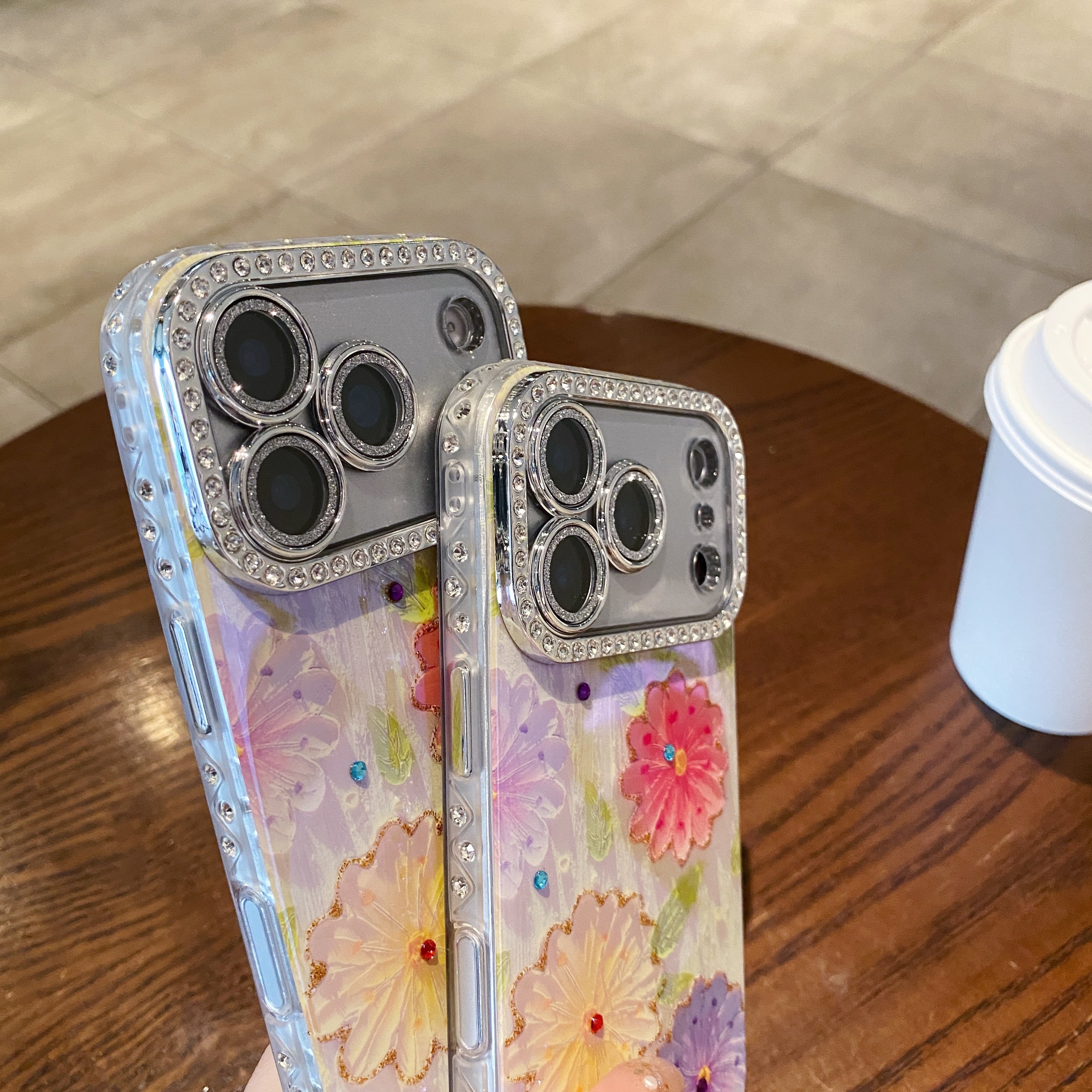 Blue light epoxy diamond colored flower phone case