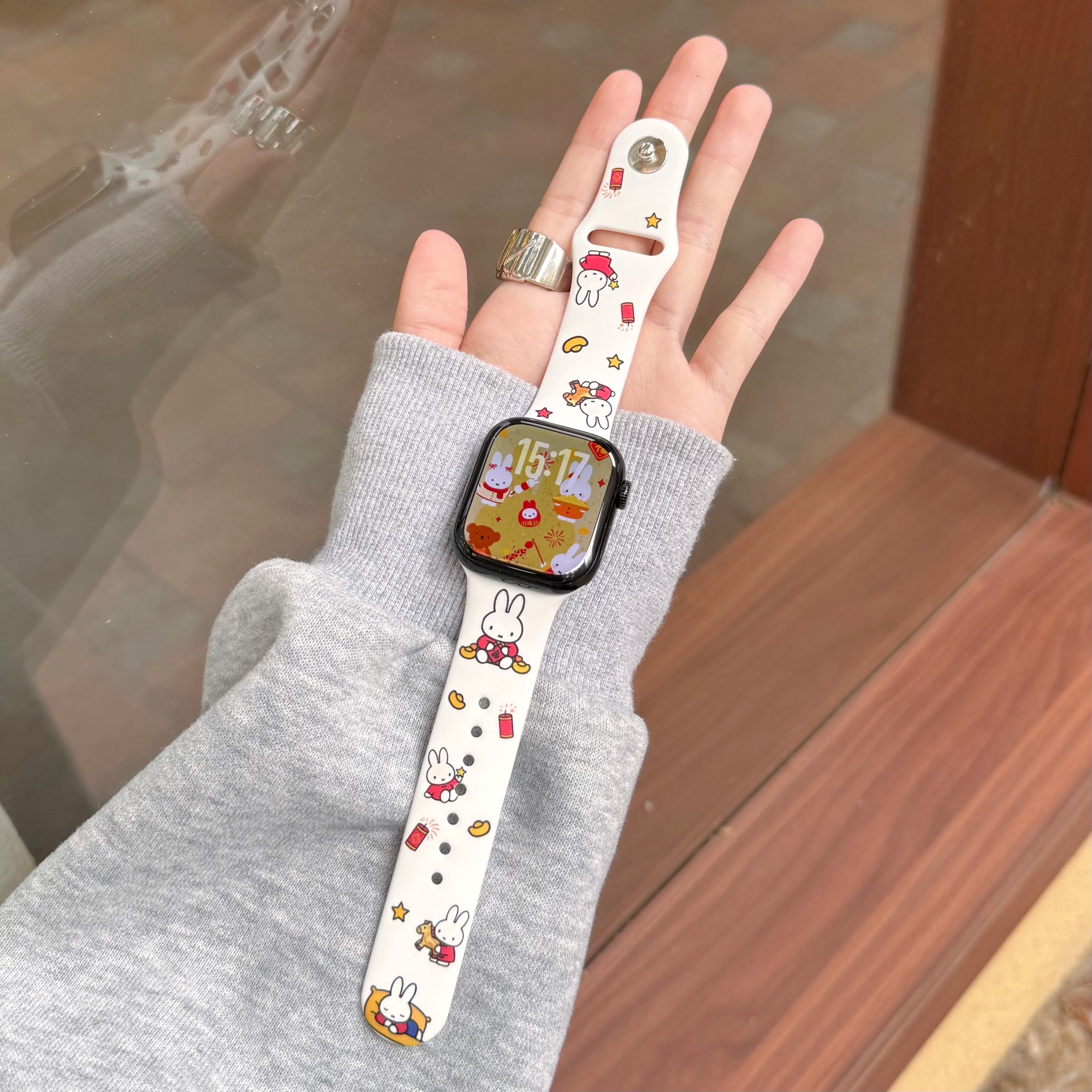 Two-tone silicone Miffy Apple watch band