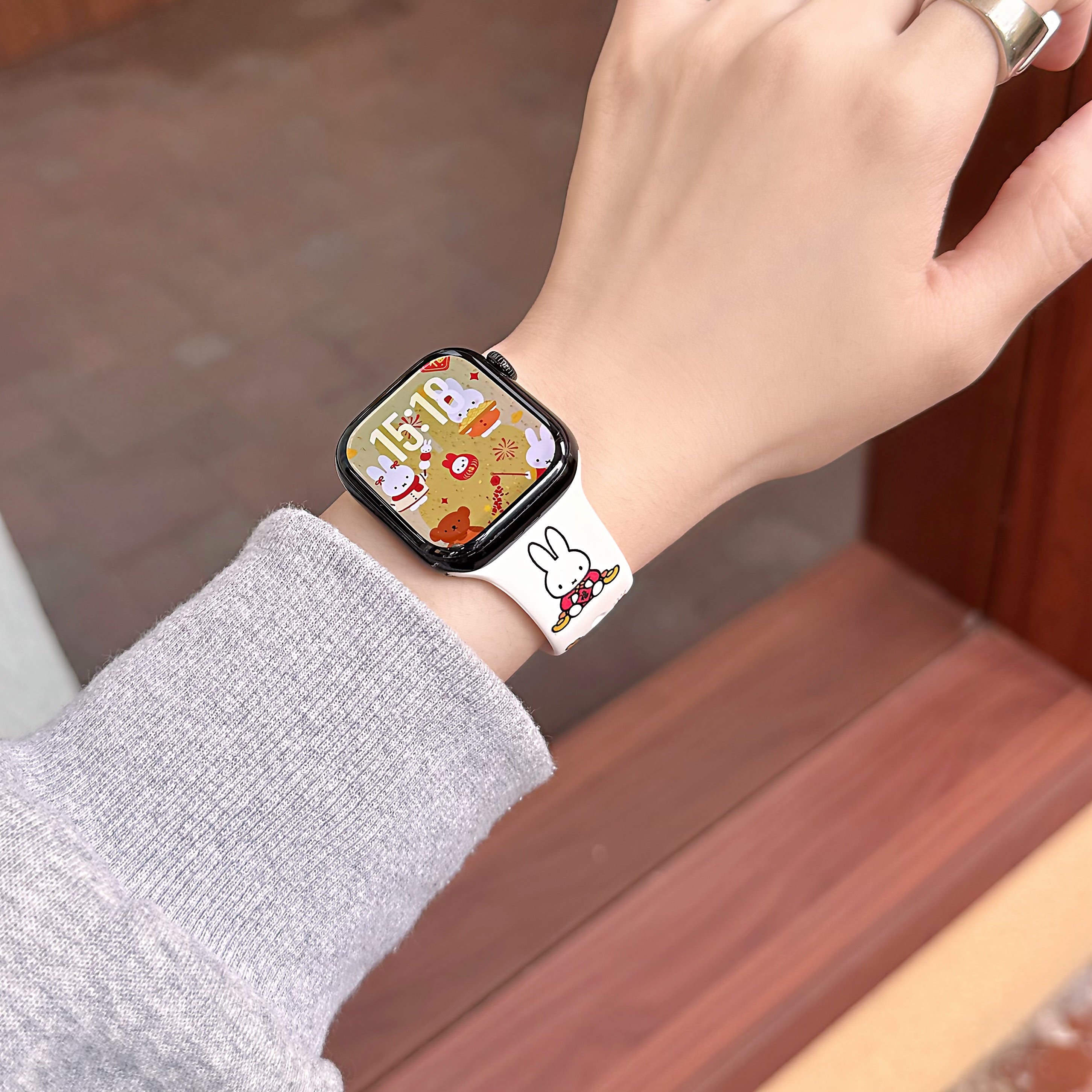 Two-tone silicone Miffy Apple watch band